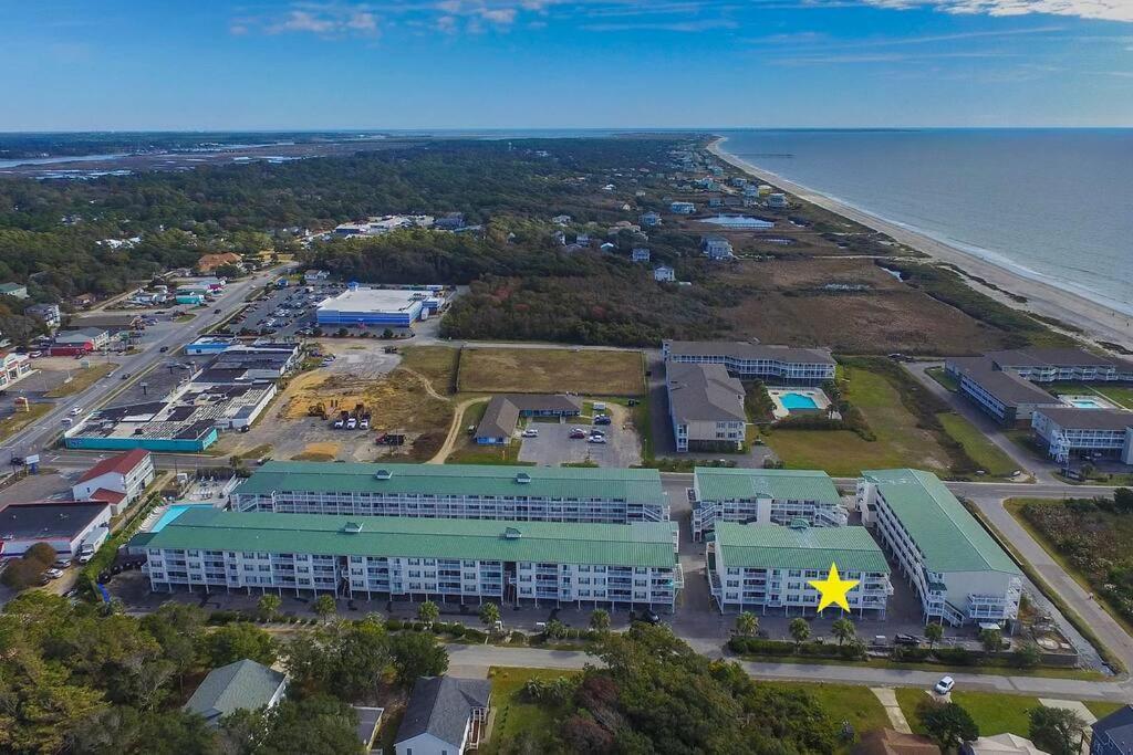 3 Bedroom Condo, Ocean Views & Short Walk To Beach! Oak Island Eksteriør bilde