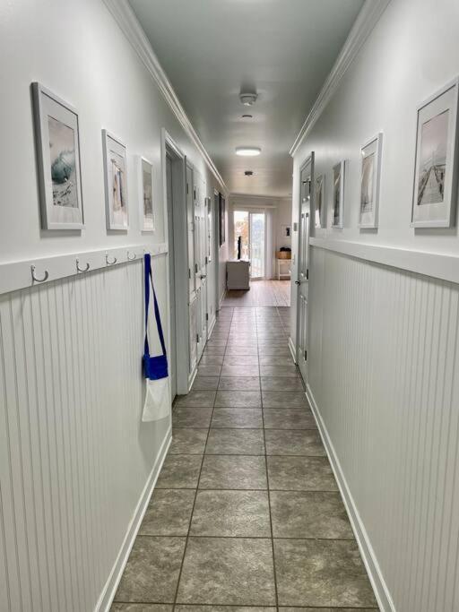 3 Bedroom Condo, Ocean Views & Short Walk To Beach! Oak Island Eksteriør bilde