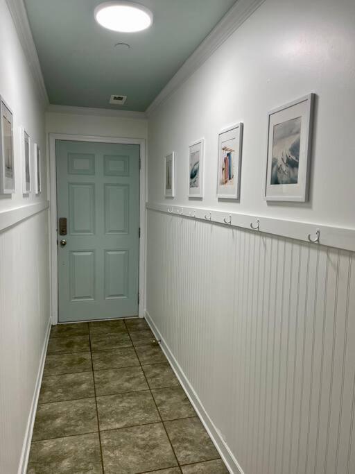 3 Bedroom Condo, Ocean Views & Short Walk To Beach! Oak Island Eksteriør bilde